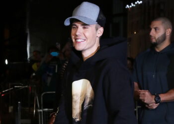 Justin Bieber conquista o mundo com carreira que começou no YouTube