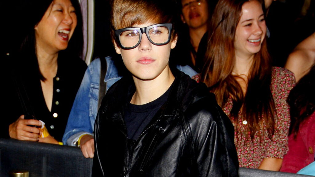 Justin Bieber conquista o mundo com carreira que começou no YouTube