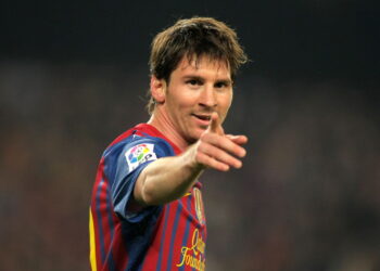 Da infância humilde ao topo; Messi inspira milhões com trajetória única