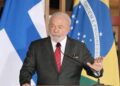 Aprovação de Lula melhora após tarifaço, mas analistas veem "impacto limitado"