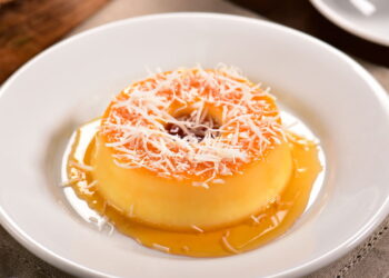 Conheça a origem do manjar de coco e sua herança portuguesa!