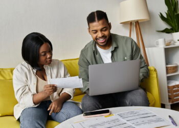 Como definir metas financeiras mensais que você realmente consegue cumprir
