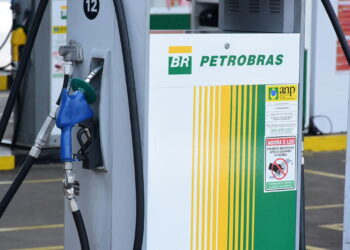 Petrobras entrega resultados sólidos, mas dividendos frustram mercado