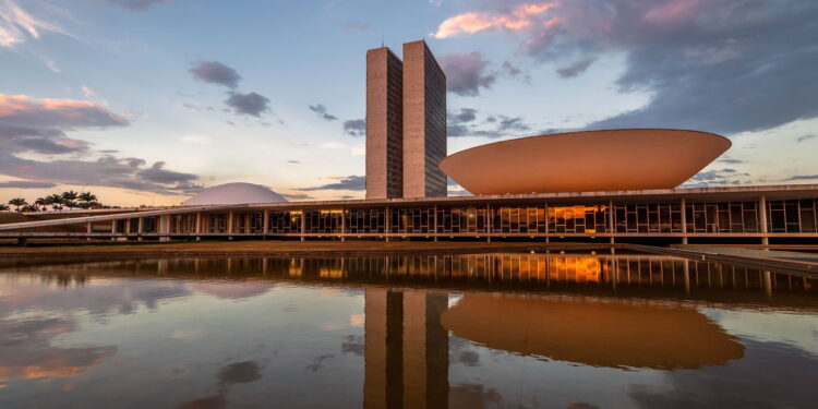 Lula, Tarcísio e o centrão: as estratégias para as eleições 2026