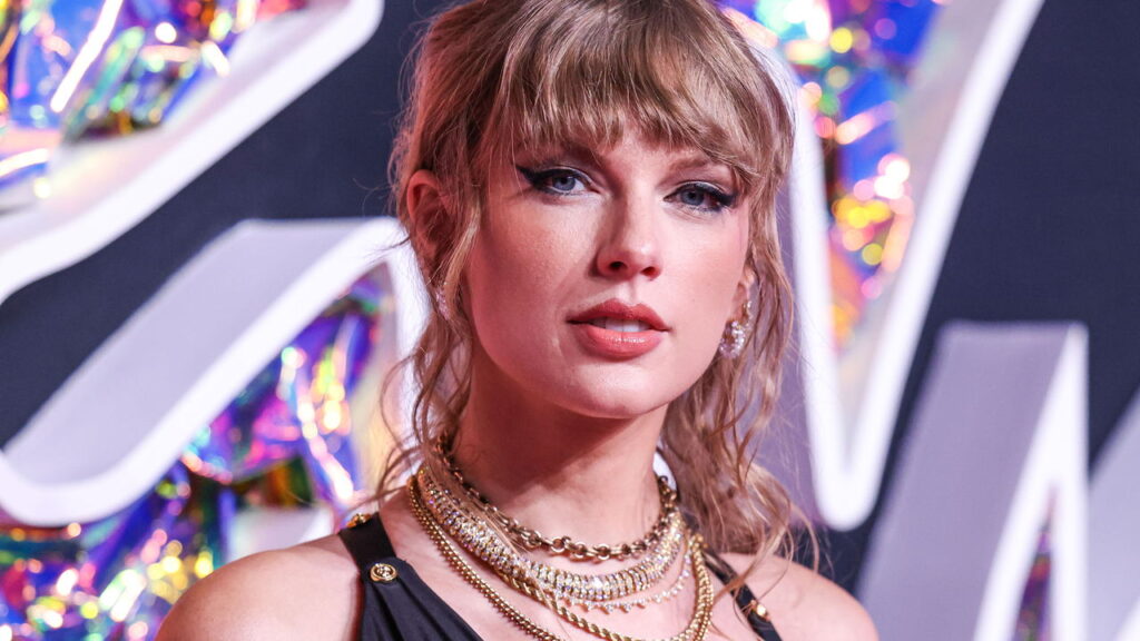 Taylor Swift se torna a artista mais rica da história da música