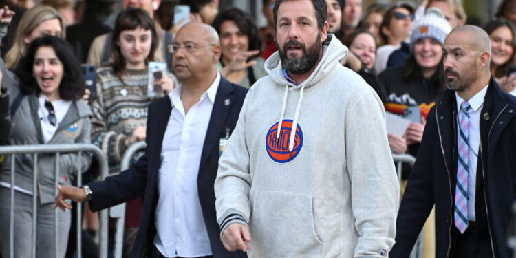 O que Adam Sandler fez para se tornar um dos mais ricos de Hollywood