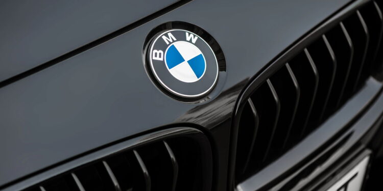 Como a BMW planeja virar o jogo na China com seus novos carros elétricos!
