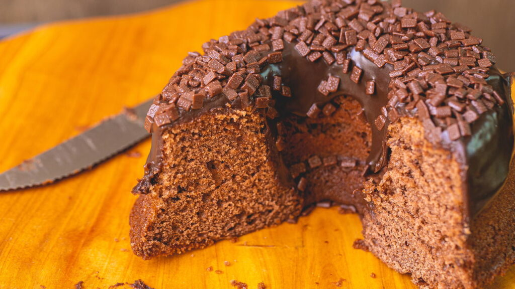 Saiba a origem do bolo de chocolate! O clássico de todas as festas