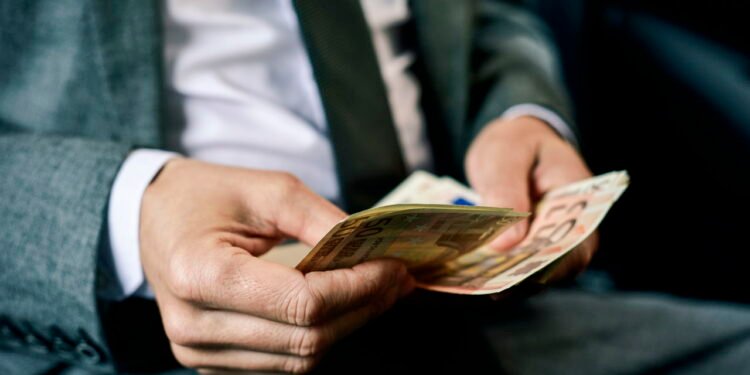 Esquema do crime organizado traz risco limitado a investidores, dizem especialistas