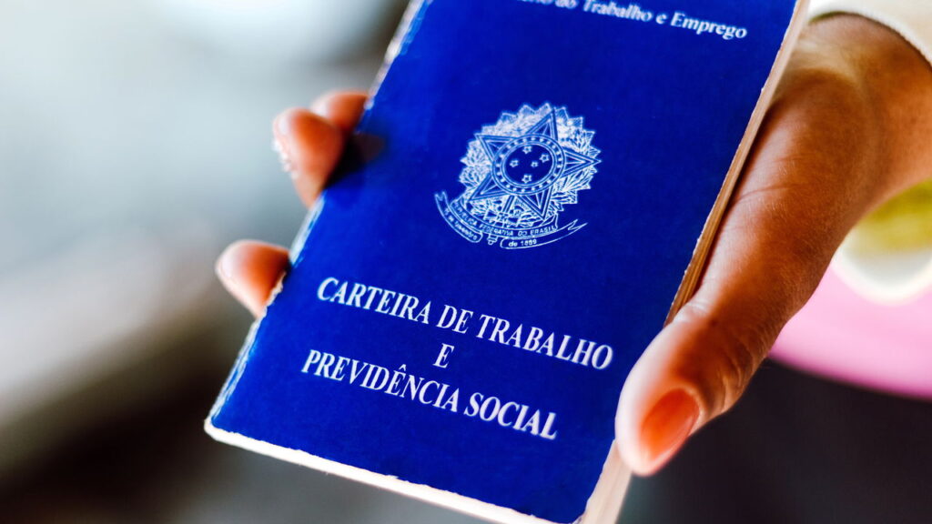 Sua carteira assinada mudou e ninguém te contou como usar agora