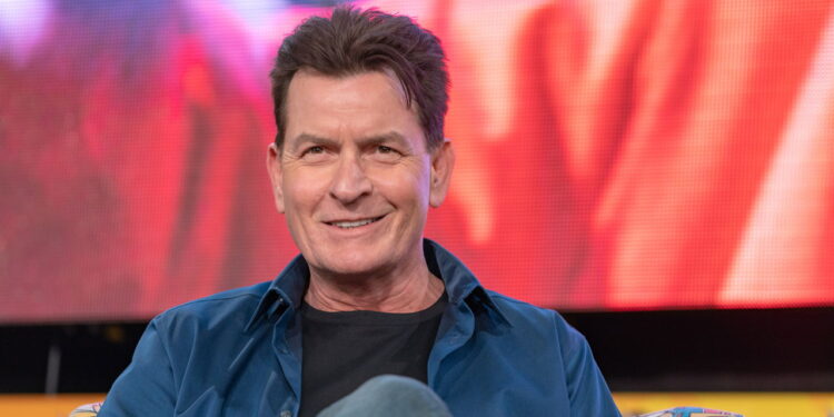 Charlie Sheen, o ator mais bem pago que mudou a TV para sempre