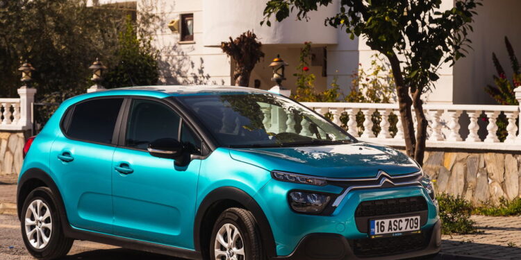 Quer um carro automático? Estes são os modelos zero km mais baratos do país