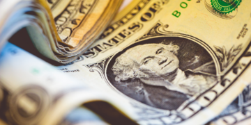 "Dólar e corte de juros nos EUA pode impulsionar fluxo para Brasil", dizem analistas