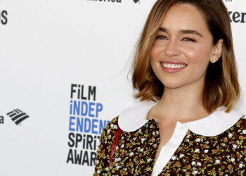A jornada emocionante que transformou Emilia Clarke em ícone mundial