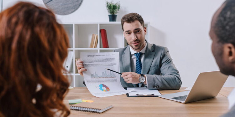 Como analisar fundos de investimento e não cair em ciladas! Veja o passo a passo