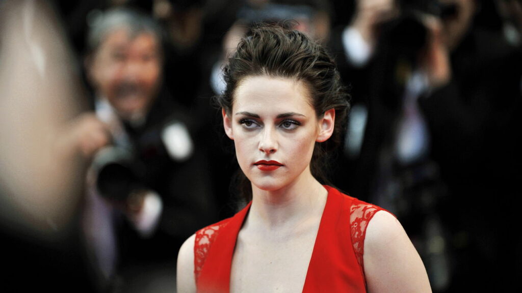 Kristen Stewart se reinventa e conquista os maiores prêmios do cinema