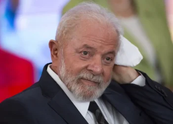 Lula escolhe Tarcísio como alvo. Quais são suas intenções?