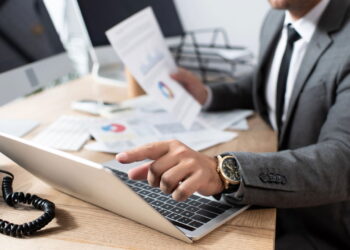 O que é investimento em ações fracionadas e como começar hoje!