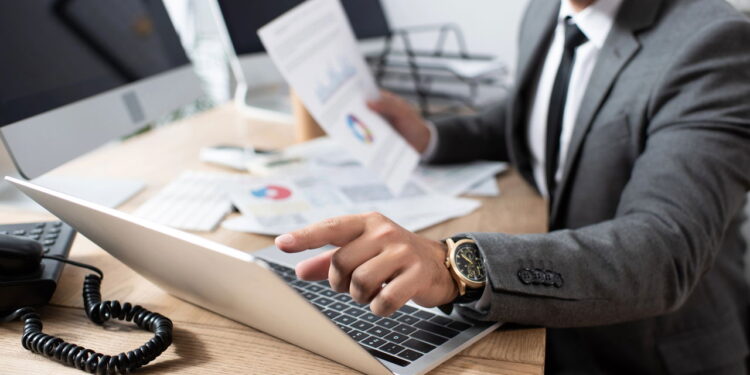 O que é investimento em ações fracionadas e como começar hoje!
