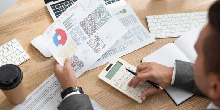 O que é investimento em ações fracionadas e como começar hoje!