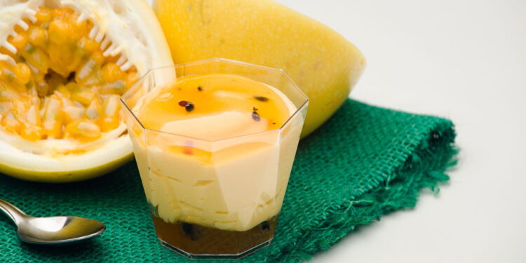 Conheça a origem do mousse de maracujá, a delícia de 3 ingredientes!