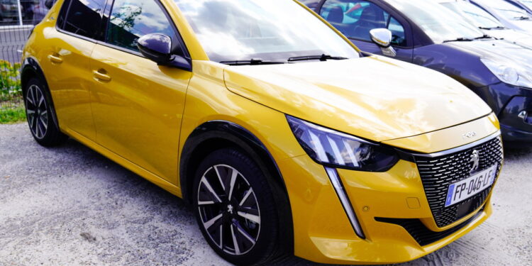 Quer um carro turbo gastando pouco? Veja 5 opções de usados no mercado