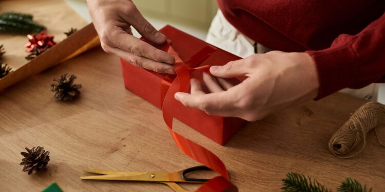 Dicas para reduzir custos com presentes de Natal feitos à mão!