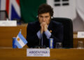Derrota de Milei na Argentina pode ser indicador para o Brasil? Especialista avalia