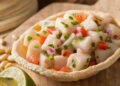 Conheça a origem do ceviche, o peixe 'cozido' no limão mais famoso que existe!