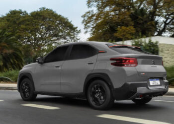 Citroën Basalt Dark Edition chega com visual agressivo e motor turbo