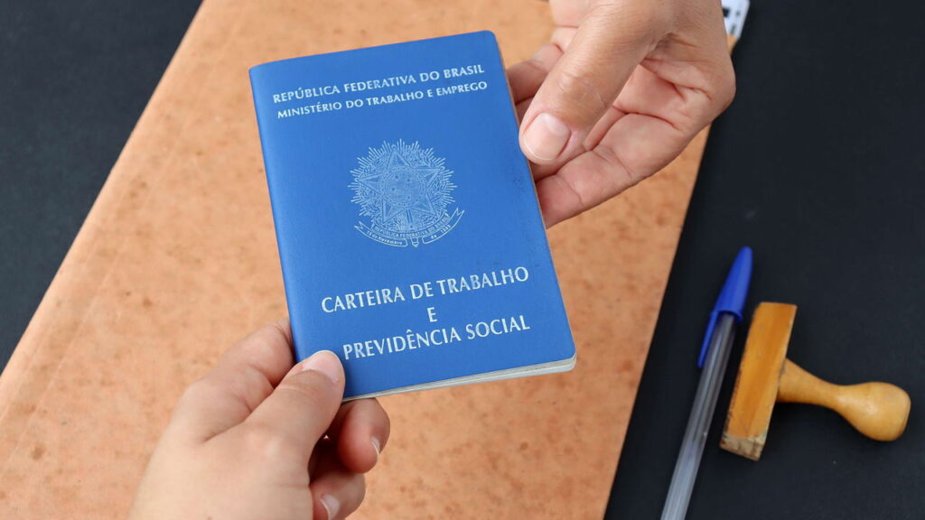 Três diferenças entre as leis trabalhistas do Brasil e da Europa