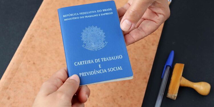 Cinco situações em que você pode perder direitos trabalhistas sem perceber