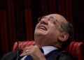 Ministro do STF e presidente do TSE, Gilmar Mendes, durante o julgamento da chapa Dilma-Temer
09/06/2017
REUTERS/Ueslei Marcelino