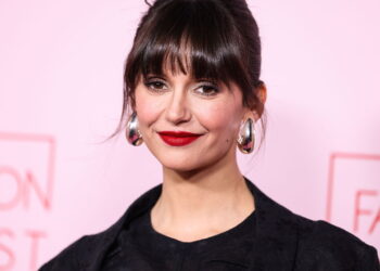 A fortuna milionária e múltiplos negócios de Nina Dobrev