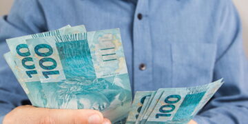 Como saber se seu salário foi calculado corretamente neste mês