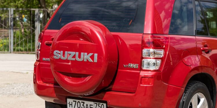 5 carros com 'crise de identidade': Criados por uma marca, mas vendidos por outra!
