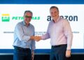 Petrobras firma parceria com Amazon Brasil para combustíveis de baixo carbono.