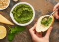 Conheça a origem do pesto, o molho à base de manjericão que é a cara da Itália!