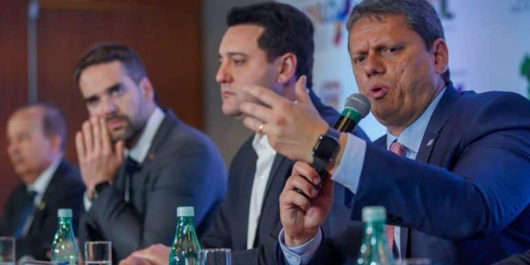 Opinião: Tarcísio e Ratinho precisam ser pacientes e evitar afobações