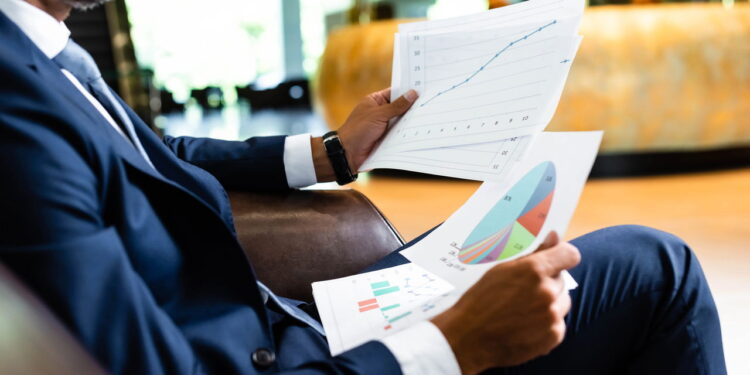 Ações para outubro: veja quais empresas para deixar no radar