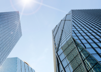 O ano das construtoras? Setor imobiliário supera expectativas e viram destaque