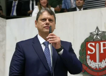 Eleições de 2026: "Tarcísio é o único capaz de enfrentar a esquerda", avalia analista