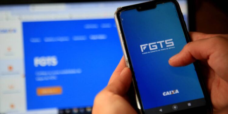 Aprenda a consultar e sacar o FGTS com segurança e sem erros