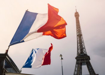 França sem rumo: por que a fragmentação política se tornou o maior desafio de Macron