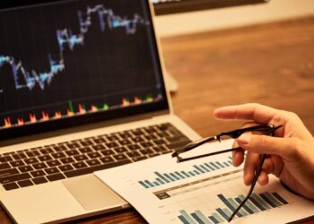De olho no mercado: ata do Fed, MP do IOF e reforma do IR no radar do investidor