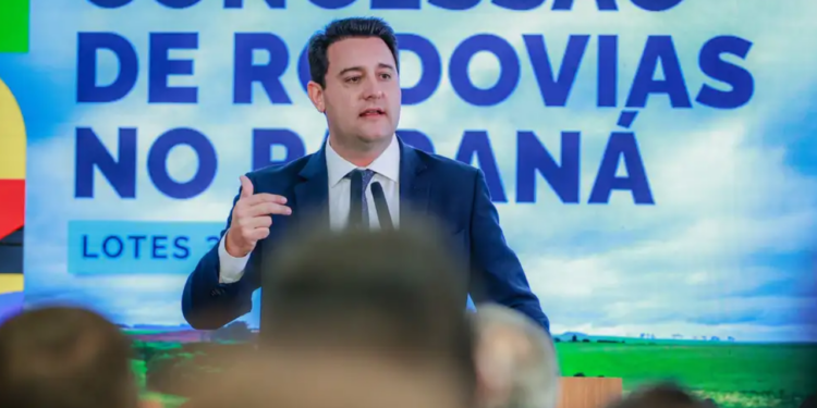 Opinião: os empresários começam a prestar mais atenção em Ratinho Jr.