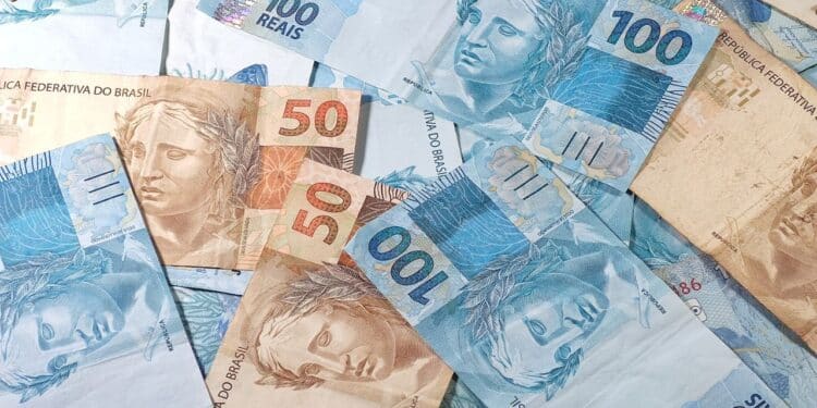 "Renda fixa segue atrativa, mas exige cautela com crédito privado" avalia Fami