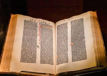 O que o primeiro livro impresso da história realmente era