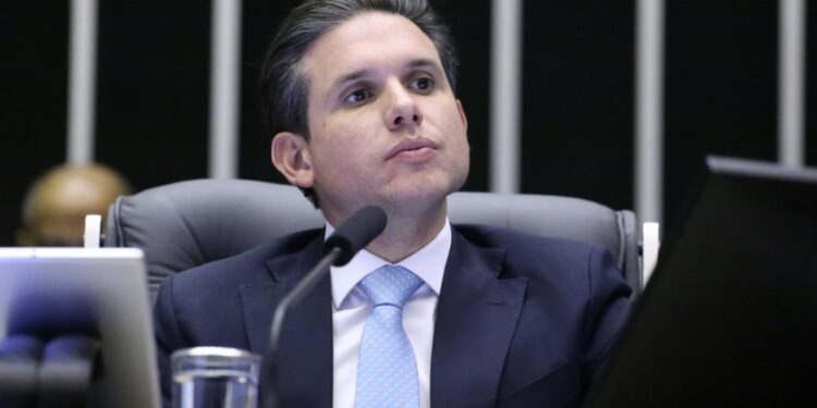 HUGO MOTTA AGILIZA VOTAÇÃO DO COMBATE AO CRIME ORGANIZADO.