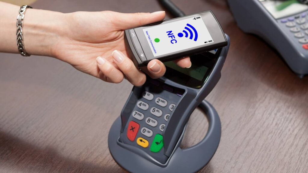 As funções secretas da tecnologia NFC do seu celular que vão além do pagamento